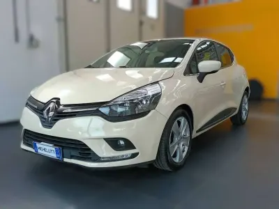 Usata Renault Clio IV Zen 75 CV (55 kW) 2017 Bianco Berlina
