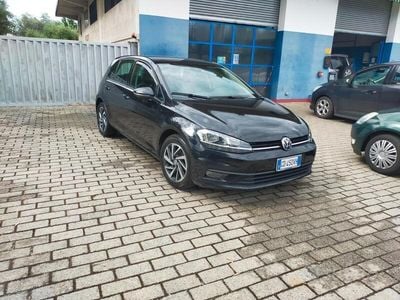 Usata VW Golf VII Highline 116 CV (85 kW) 2018 Nero