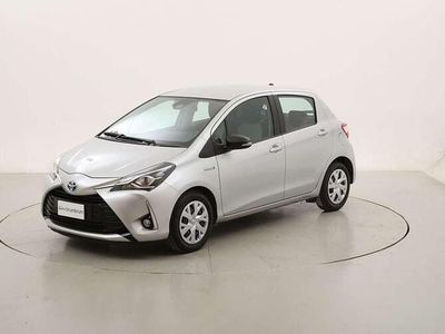 Usata Toyota Yaris Hybrid Business Edition 101 CV (74 kW) 2019 Argento Utilitaria
