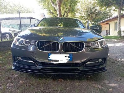 Usata BMW 318 Sport Line 143 CV (105 kW) 2014 Grigio Station wagon
