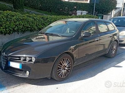 Usata Alfa Romeo 159 Distinctive 150 CV (110 kW) 2008 Nero Station wagon