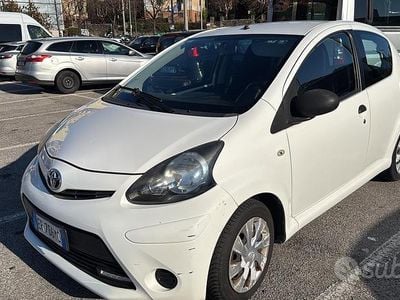 Bianco Usata 2013 Toyota Aygo Connect Style Utilitaria | 5500 € (Buon prezzo)