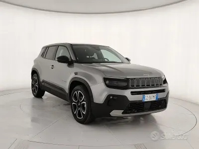 Usata Jeep Avenger Summit 101 CV (74 kW) 2025 Grigio SUV