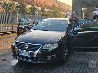 Usata VW Passat Comfortline 105 CV (77 kW) 2008 Nero Berlina