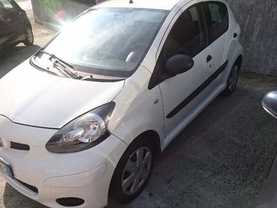 usata Toyota Aygo -- 1.0 12V VVT-i 5p. Sol Connect MMT