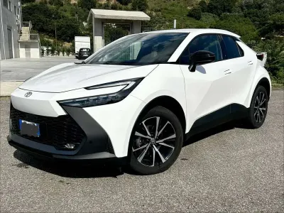 Usata Toyota C-HR
