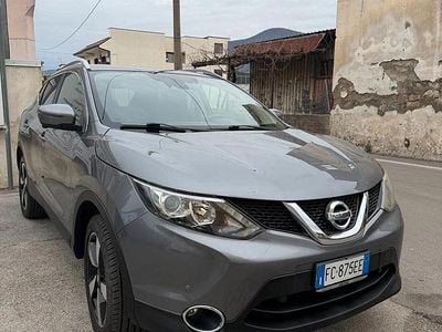 Usata Nissan Qashqai Tekna 110 CV (80 kW) 2015 Grigio SUV