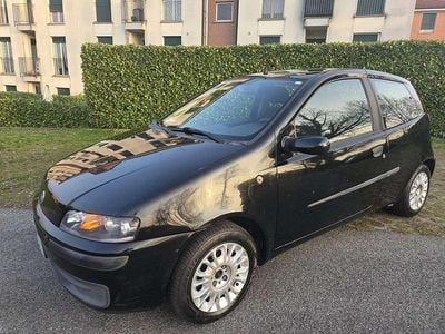 Usata Fiat Punto 80 CV (58 kW) 2001 Nero Utilitaria