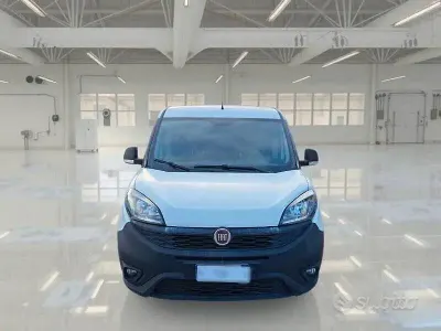 Usata Fiat Doblò Easy 95 CV (69 kW) 2019 Bianco Monovolume
