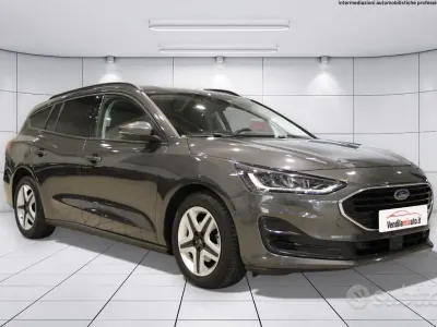 Usata Ford Focus Active 120 CV (88 kW) 2022 Grigio Station wagon