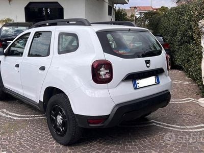 Usata Dacia Duster Essentiel 89 CV (65 kW) 2018 Bianco SUV