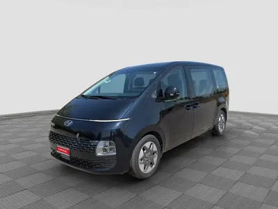 Usata Hyundai Staria 177 CV (130 kW) 2024 Moonlight blue Monovolume