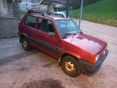 Usata Fiat Panda 4x4 Club 54 CV (39 kW) 1998 Rosso Utilitaria