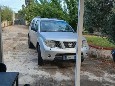 Usata Nissan Pathfinder 171 CV (125 kW) 2006 Grigio SUV