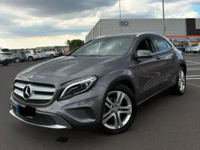 Usata Mercedes GLA200 Premium 136 CV (100 kW) 2014 Grigio SUV