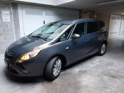Usata Opel Zafira Tourer 165 CV (121 kW) 2013 Grigio Monovolume