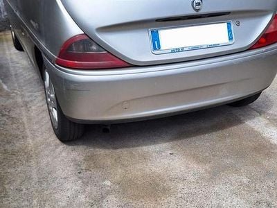 Usata Lancia Ypsilon 80 CV (58 kW) 2003 Utilitaria