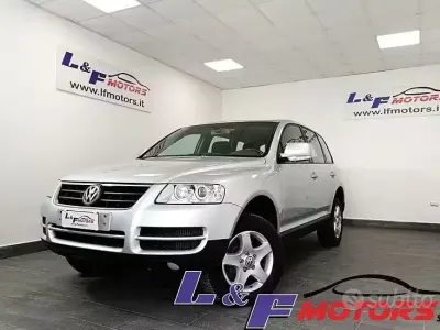 Usata VW Touareg 224 CV (164 kW) 2005 Grigio SUV