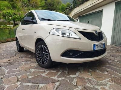 Usata Lancia Ypsilon 69 CV (50 kW) 2018 Utilitaria