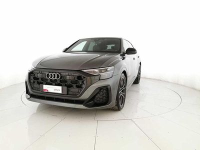 Usata Audi Q8 S-Line 286 CV (210 kW) 2025 Grigio SUV
