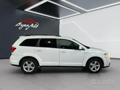 Usado Fiat Freemont Lounge 140 HP (102 kW) 2012 Branco SUV