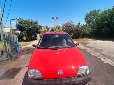 Usata Fiat 600 54 CV (39 kW) 2002 Rosso Berlina