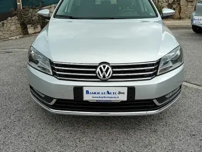 Usata VW Passat Highline 140 CV (102 kW) 2014 Grigio Station wagon