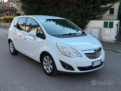 Usata Opel Meriva 110 CV (80 kW) 2011 Bianco Monovolume