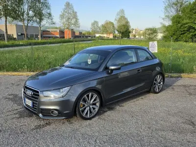 Usata Audi A1 Ambition 122 CV (89 kW) 2014 Grigio Utilitaria
