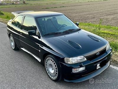 Usata Ford Escort 220 CV (161 kW) 1994 Berlina