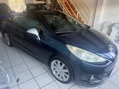Usata Peugeot 207 CC Active 120 CV (88 kW) 2013 Grigio Cabrio