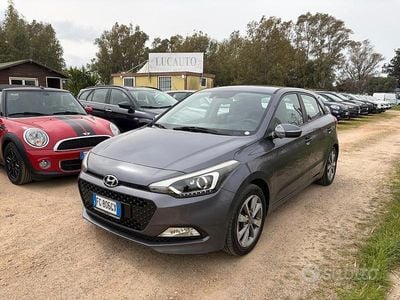 Usata Hyundai i20 75 CV (55 kW) 2017 Grigio Berlina