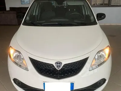 Usata Lancia Ypsilon