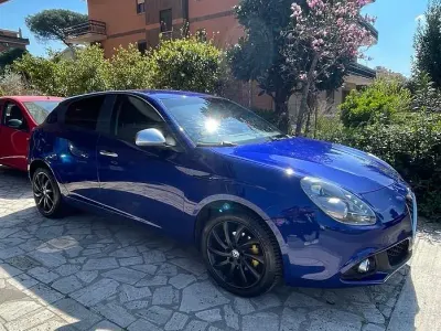 Usata Alfa Romeo Giulietta 120 CV (88 kW) 2019 Blu Utilitaria