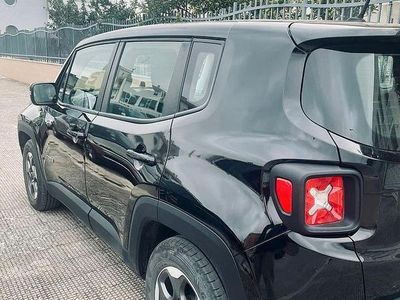 Usata Jeep Renegade Sport 120 CV (88 kW) 2017 Nero SUV