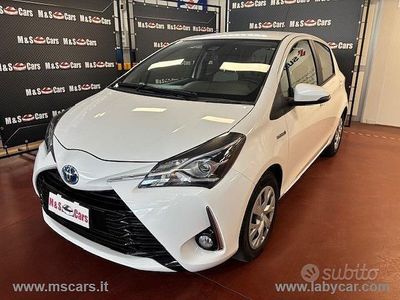 Usata Toyota Yaris Hybrid Business Edition 73 CV (53 kW) 2020 Bianco Berlina