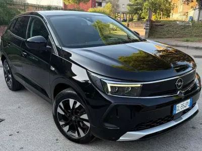 Usata Opel Grandland X S 131 CV (96 kW) 2022 SUV
