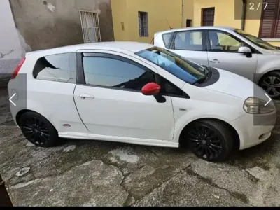 Usata Fiat Grande Punto Sport 131 CV (96 kW) 2007 Utilitaria