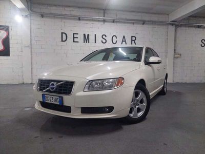 usata Volvo S80 2.4 d5 Momentum 205cv