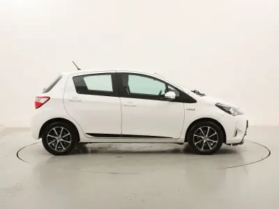 Usata Toyota Yaris Hybrid Active 101 CV (74 kW) 2018 Biancobianco Utilitaria