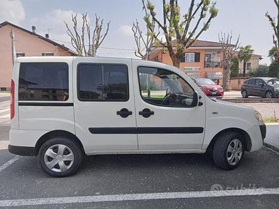 Usata Fiat Doblò 2007 Bianco Monovolume