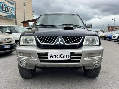 Usata Mitsubishi L200