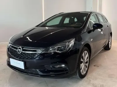 Usata Opel Astra Innovation 110 CV (80 kW) 2019 Blu met. Station wagon