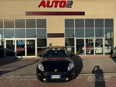 Usata Fiat Punto 77 CV (56 kW) 2017 Nero Berlina