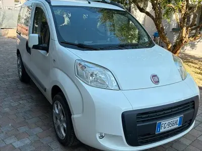 Usata Fiat Qubo Trekking 77 CV (56 kW) 2016 Bianco Monovolume