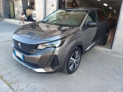 Usata Peugeot 3008 Allure 131 CV (96 kW) 2022 Grigio SUV