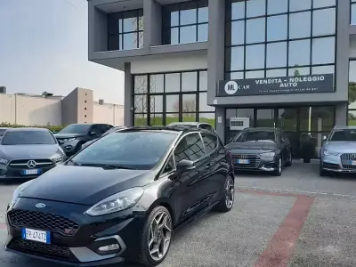 Usata Ford Fiesta ST200 200 CV (147 kW) 2018 Nero Utilitaria