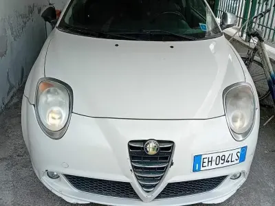 Begagnad Alfa Romeo MiTo 95 HK (69 kW) 2011 Vit Halvkombi