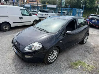 Usata Fiat Punto 95 CV (69 kW) 2018 Blu/azzurro Utilitaria