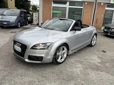 Usata Audi TT Roadster Advanced Plus 211 CV (155 kW) 2010 Grigio Cabrio